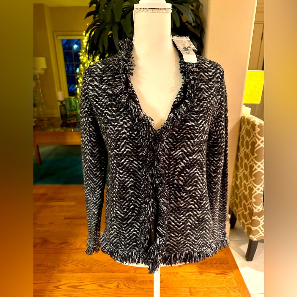 ❤️NWT Chico’s SHARP Black & White Herringbone Fringy Cardigan Sweater Size M 1❤️